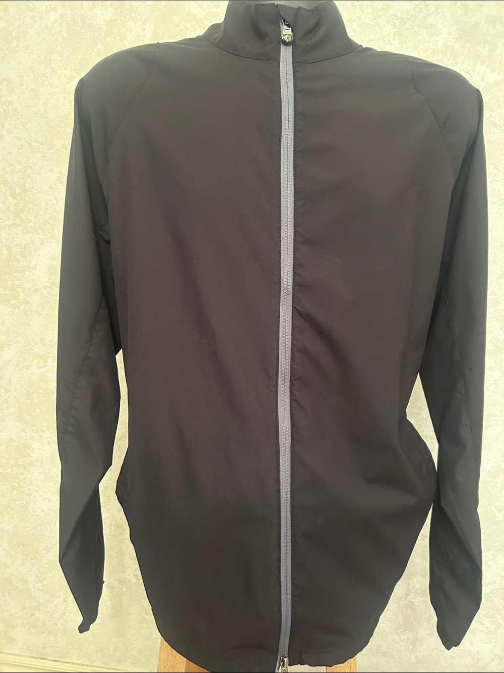 PUMA Black Full-Zip Jacket Lightweight Performance Windbreaker with Pockets  XL